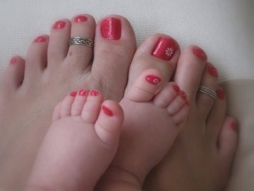 cute-toe-nail-art-10