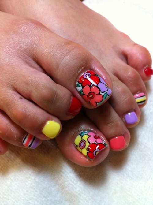 cute-toe-nail-art-16