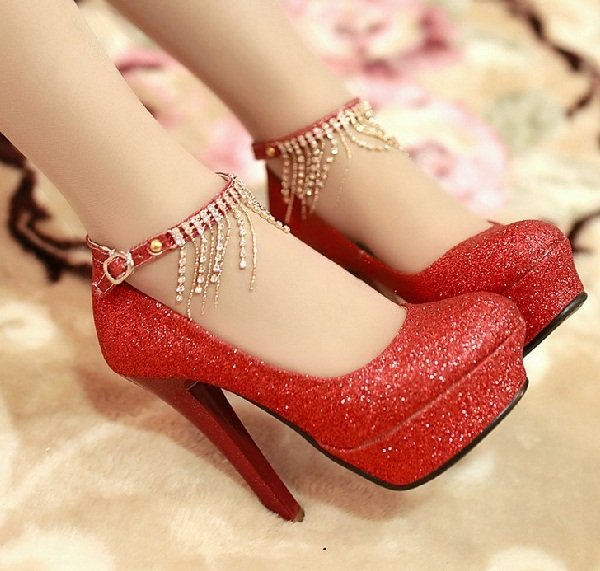 Red hot heels (4)